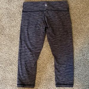 Lululemon crop leggings size 8